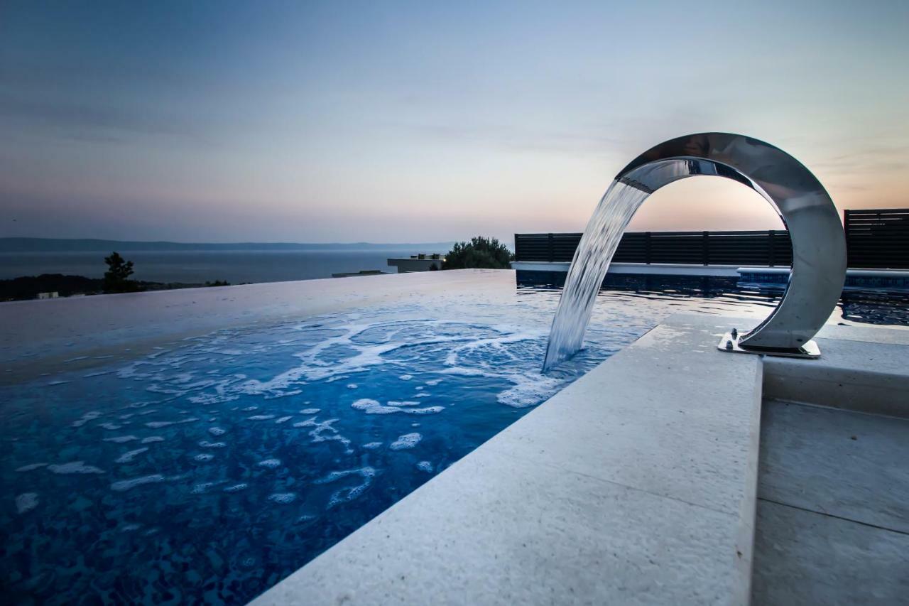 Luxury Villa High Hopes With Pool Makarska Exterior photo