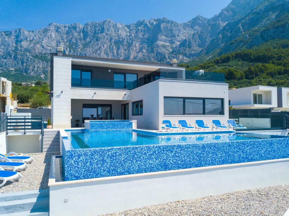 Luxury Villa High Hopes With Pool Makarska Exterior photo