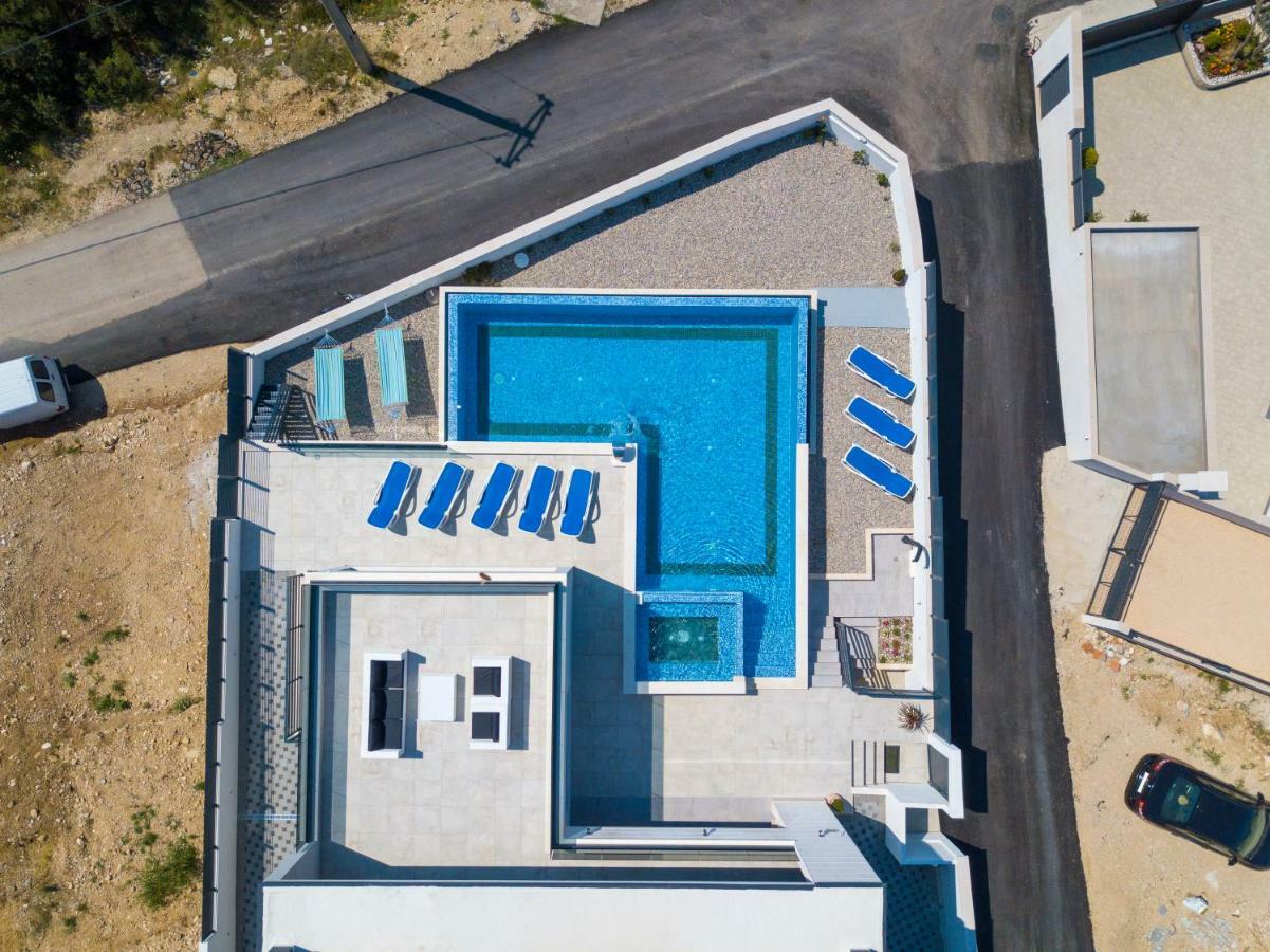 Villa Lacus Makarska Exterior photo